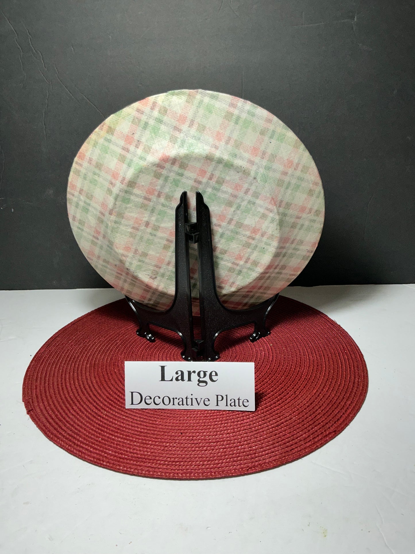 Large Christmas Pattern Decorative Plate + Black Display Stand