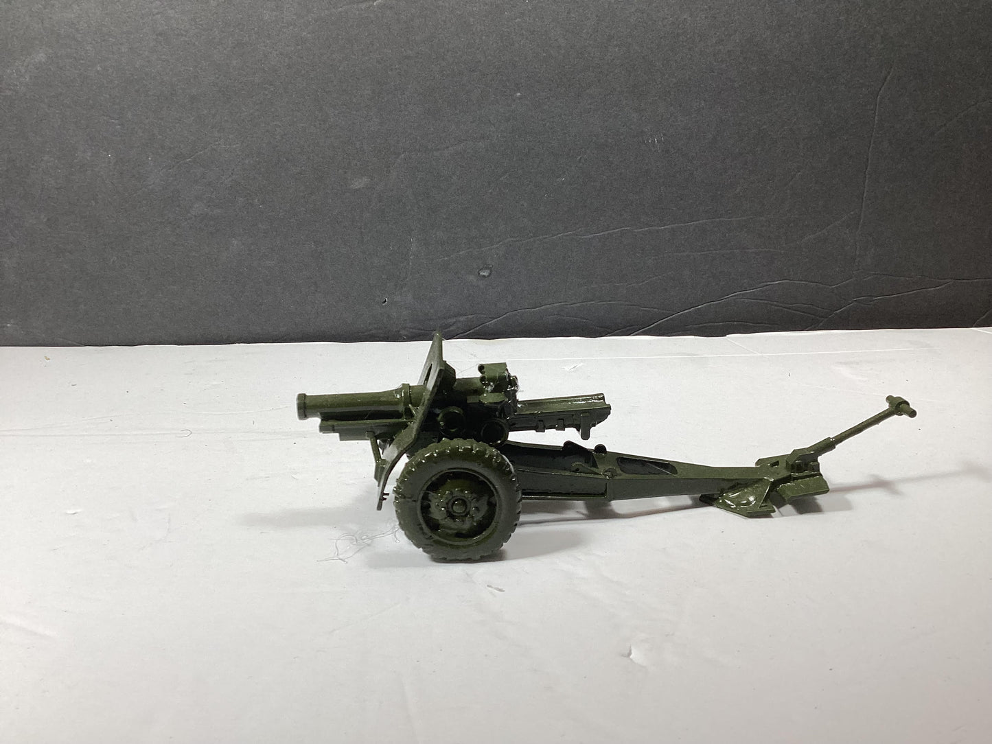 M114 155 mm Howitzer Miniture